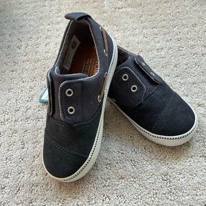 NWT Tiny Toms Boys Grey Pasadena